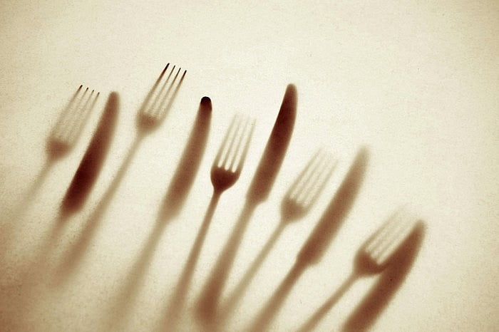 Knives and forks - Lasercut paper cutlery